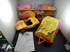 c.1973 Barbie GOIN' CAMPING ENSEMBLE poussette Dune & camping-car pop-up DANS LA BOITE