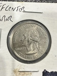 2000 P 25c MASSACHUSETTS QUARTER OFF CENTER MINT ERROR - Picture 1 of 2