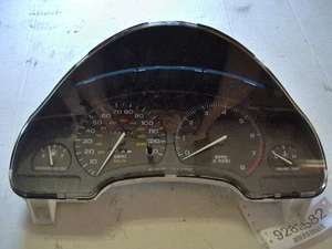 95 96 SATURN S DOHC INSTRUMENT CLUSTER SPEEDOMETER MPH AT 2102366 TESTED 8K  - Picture 1 of 1