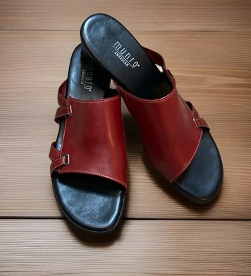 Munro American Red Leather Casual Slide Heel Women Sandals Made In USA Size  8M - Image 1 of 4