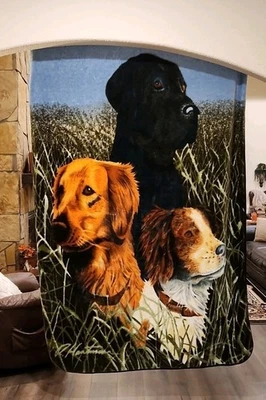 Vintage Throw Blanket 7 Ft X 5 Ft Black & Golden Lab, Springer Spaniel Dbl Sided - Image 1 of 4
