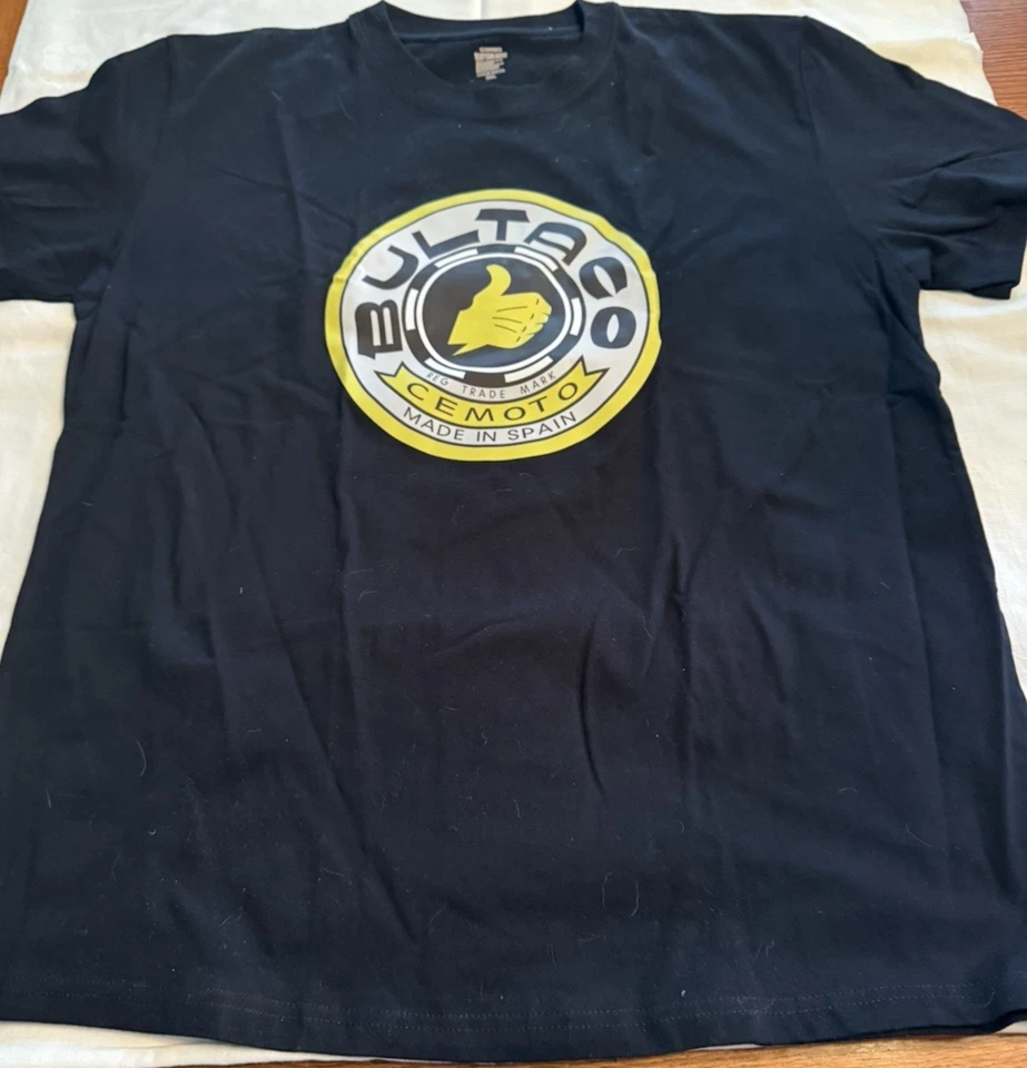 Camiseta Bultaco impresión delantera y trasera disponible en negro Foto 1 de 3