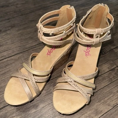 Jellypop Women’s Sandal Shoes 3.5" Wedge Heel Size 8M Summer Back Zipper Cute - Image 1 of 4