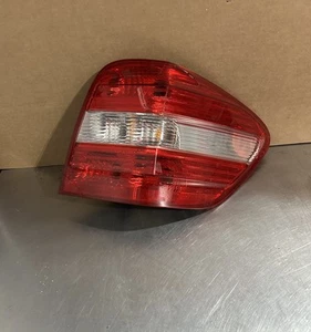 ✅2006-2008 Mercedes Benz ML500 W164 Passenger Right Tail Light #281 - Picture 1 of 4