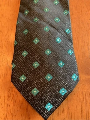 Corbata de seda EGARA para hombre negra con formas geométricas verdes Foto 1 de 4