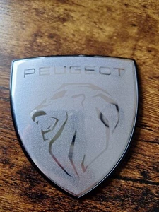 Peugeot Badge Silver New Lion Logo X 1 Badge And Holder Front or Back - Picture 1 of 3