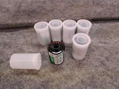 Película Fuji 35 mm Fujicolor 200 - cada rollo tiene 24 exposiciones - 5 rollos - caducidad desconocida Foto 1 de 4