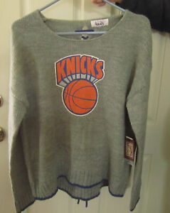 NEW W/TAGS  NEW YORK KNICKS BASKETBALL WOMAN'S SWEATER ALL LACED UP SIZE LARGE
