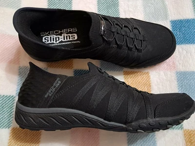 Skechers Slip-ins para mujer talla 9,5 (negro) Foto 1 de 4