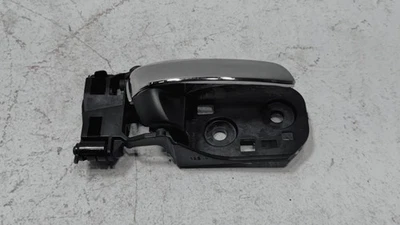 Manija interior de la puerta del pasajero trasero o delantero derecho Honda Pilot 2016-2022 OEM Foto 1 de 4