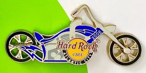 2006 HARD ROCK CAFE ATLANTIC CITY BLAU CHOPPER MOTORRAD SPINNER LE PIN - Bild 1 von 1