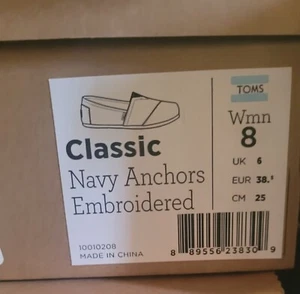 Toms Navy Anchor Embroidered Slip Ons Size 8 Navy - Picture 1 of 4