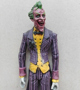 DC Direct Batman Arkham City JOKER SICKENED VARIANT ACTION FIGURE 6" #S4 - Picture 1 of 10