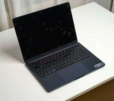 DAMAGED - Apple MacBook Air (13-inch, M2, 2022) - 8GB - 256GB - A2681 - Image 1 of 4