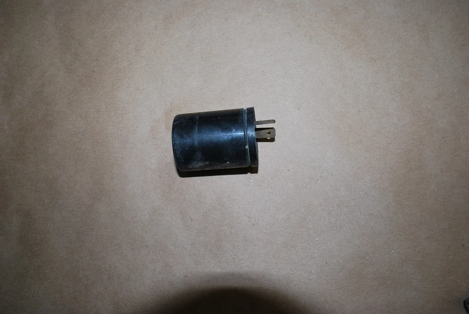 1980 - 1983 HONDA GOLDWING GL1100 RELÉ PISCADOR - Imagem 1 de 1