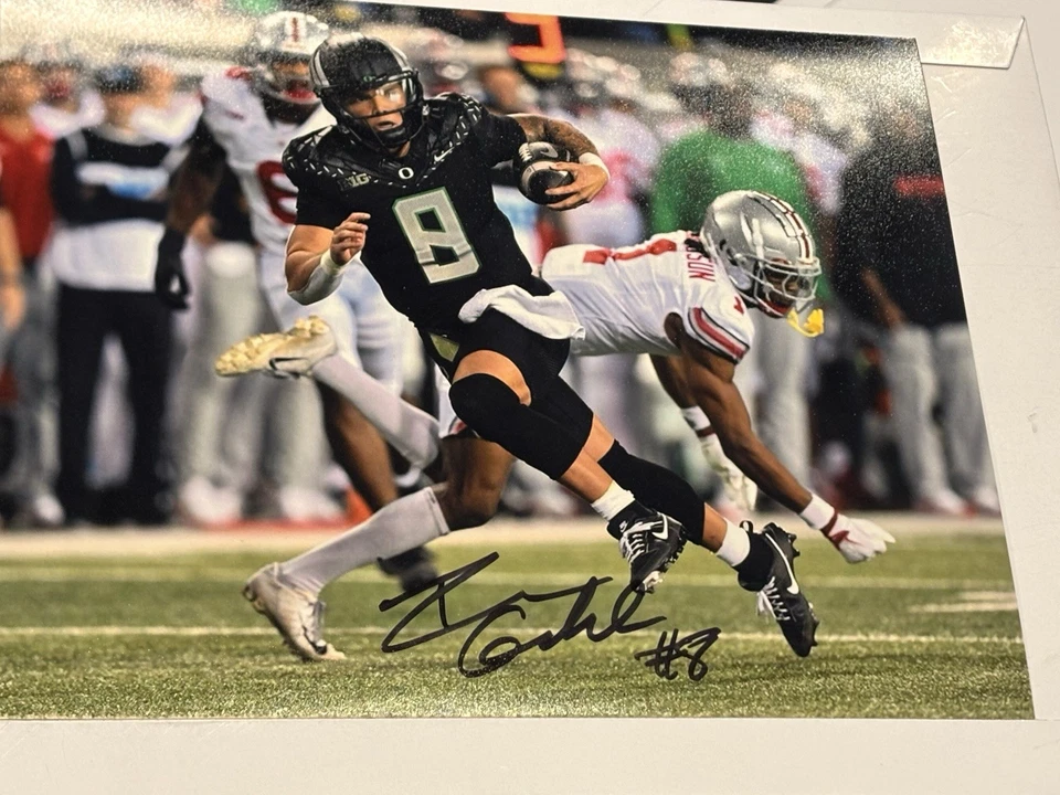 Dillon Gabriel Signed 8x10 Oregon Ducks Photo Auto Autograph - Image 1 of 1