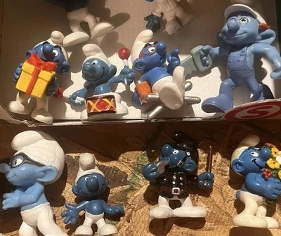 Smurfs Peyo Schleich Vintage Figurines 10. Smurfs And Original Box - Image 1 of 4