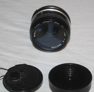 Nikon Nikkor 50mm 1:2 Filmkamera Objektiv - Bild 1 von 6