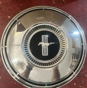 Vintage 1968 - 69 Ford Mustang Dog Dish PovertyHubcap - Picture 1 of 15