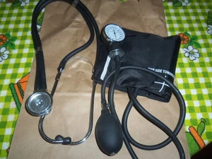 Stethoscope Sphygmomanometer Blood Pressure Cuff Nursing Student Starter Kit - Picture 1 of 4