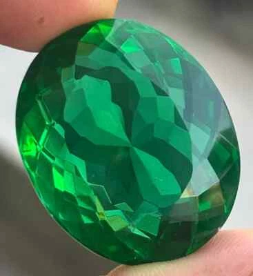 Colombian Huge Oval Cut Green Emerald 84.30 Ct. Loose Gemstone Gift for Women - Image 1 of 4