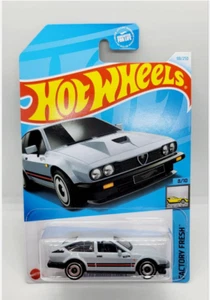 Hot Wheels Alpha Romeo GtV6 3.0, [Grigio, Fresco di Fabbrica - Foto 1 di 1