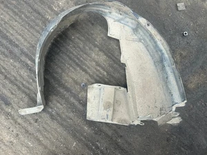 GENUINE TOYOTA AYGO 2018-2021 DRIVER FRONT RIGHT WHEEL ARCH LINER 53875-0H051 - Picture 1 of 2