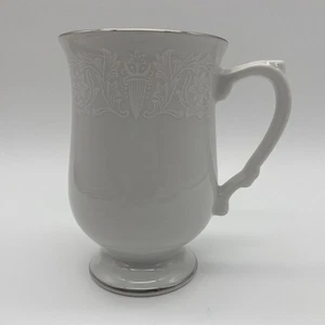 4 Vintage Crown Victoria Lovelace Fine China Footed Mugs - Picture 1 of 9