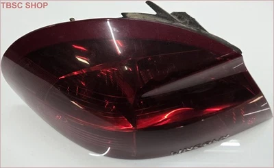 1999 2000 2001 2002 Lincoln Continental LH Driver Side Brake Tail light Tailligh - Image 1 of 4