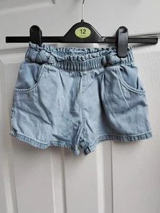 F & F Girls Summer Shorts Aged 5-6yrs - Picture 1 of 2