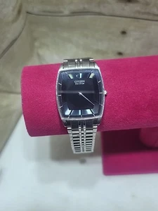 Orologio Uomo Citizen Stiletto Eco-Drive Quadrante Nero Ultra Sottile Energia Solare Funzionante - Foto 1 di 11