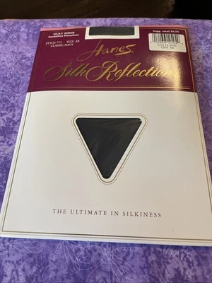 Hanes 经典海军丝绸反光连裤袜连裤袜丝质透明尺寸 AB 全新 — 第 1/3 张图片