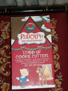 RUDOLPH RED NOSED REINDEER STAND UP COOKIE CUTTER SET - Picture 1 of 2