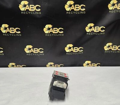 1997-1999 Toyota Avalon XL 3.0L ABS conjunto de bomba de freio antibloqueio - Imagem 1 de 4