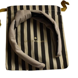 Diadema Lele Sadoughi con nudo de terciopelo blanco crema - Imagen 1 de 4