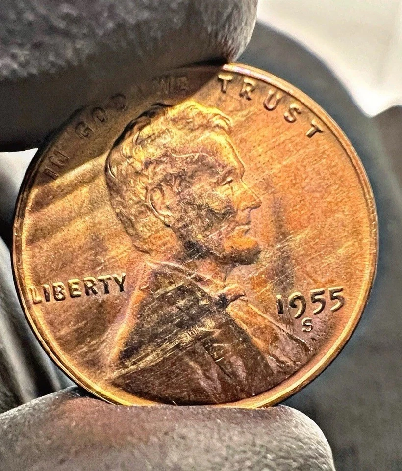 Centavo de trigo 1955-S - Tonificación monstruosa "Phoenix Flame", impecable BU con troquel Foto 1 de 4