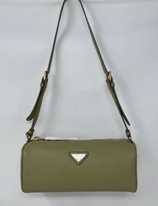 Prada Pistachio Leather Shoulder Bag New Season AUCTION - Imagen 1 de 8