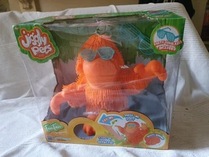 Juguete interactivo Jiggly Pets bronceado The Orangatun sonidos nuevos/en caja - Imagen 1 de 3