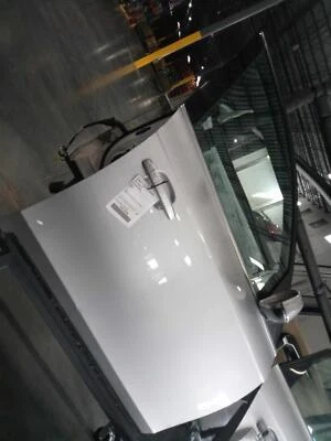 2013 AUDI A4 Right Front Door Silver OEM Used 135K Miles NJ25-15657-428280 - Изображение 1 из 3