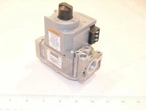 Lochinvar & A.O. Smith 100208601 - VR8303M4863 3/4"X3/4" 1.8"wc Gas Valve for He - Picture 1 of 1