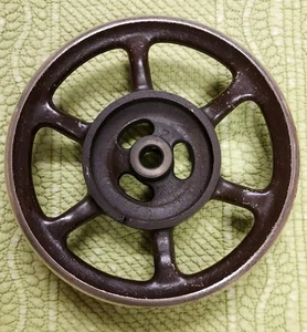 Antike Haushaltsnähmaschine Handrad 6-1/4' d. 6 Speichen - Bild 1 von 8
