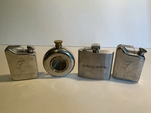 Menge 4 Vintage Courvoisier Flachmänner rund Benzinkanister Form Schraubverschluss - Bild 1 von 14