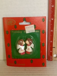 WWT Holiday Miniatures “Angels Kissing” hand painted - Picture 1 of 5