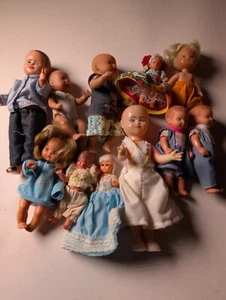 11 Minipuppen Zapf, Mattel, Schilkröt, und Weitere - Bild 1 von 11