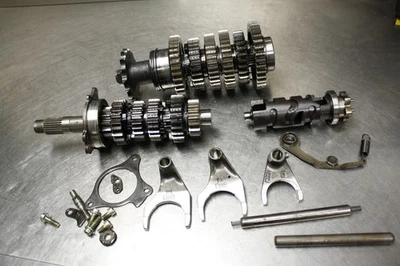 11-13 YAMAHA FZ8 ENGINE MOTOR TRANSMISSION TRANNY GEARS Foto 1 de 4