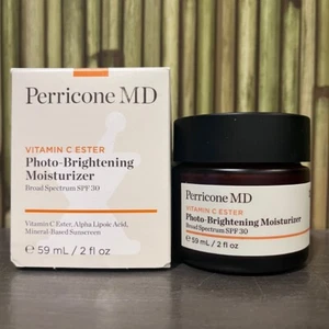 Hidratante fotoiluminadora éster de vitamina C Perricone MD - 2 OZ / 59 ml - Imagen 1 de 3