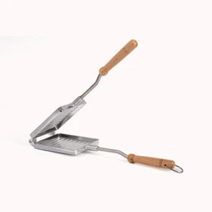 TOSTATORE MANUALE ALLUMINIO PESANTE E LEGNO 12X13,5 cm l. 38 cm art. 145 - Imagen 1 de 1