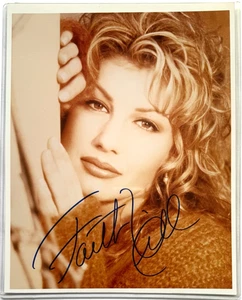 FAITH HILL  COUNTRY MUSIC STAR AUTHENTIC ORIGINAL HAND SIGNED PHOTOGRAPH #2 - Imagen 1 de 2