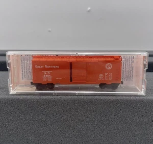 Micro Trains N Scale Special Run 6464 Series Great Northern Boxcar #6464-25 - Picture 1 of 10