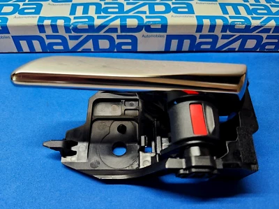 Оригинальная внутренняя левая дверная ручка для Mazda 3, CX-30, CX-5 2019–2024 годов выпуска: BDTS-59-330B - Изображение 1 из 4